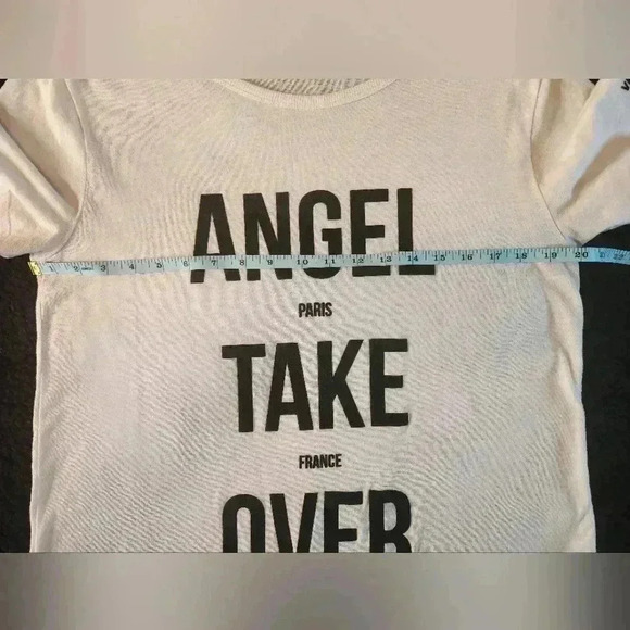 Limited Edition Victoria's Secret 2016 fashion show T-Shirt, Large - Picture 5 of 6